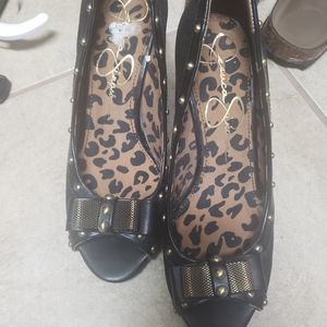Wedge heels